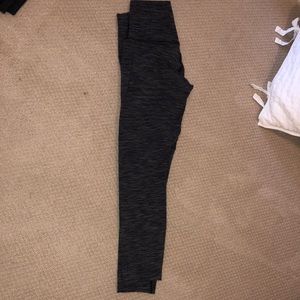 Grey patterned leggings